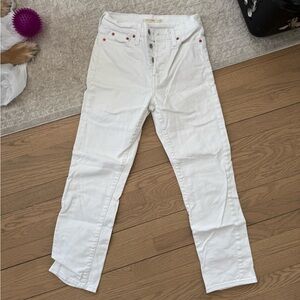 Levi white wedgie fit